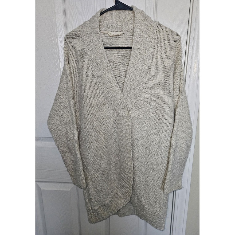 AE Amerocan Eagle Cardigan 1 Snap front Sift‎ warm  wheat color. SZ M/L